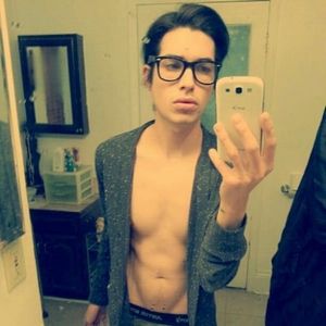 Meet your Posher, Travis